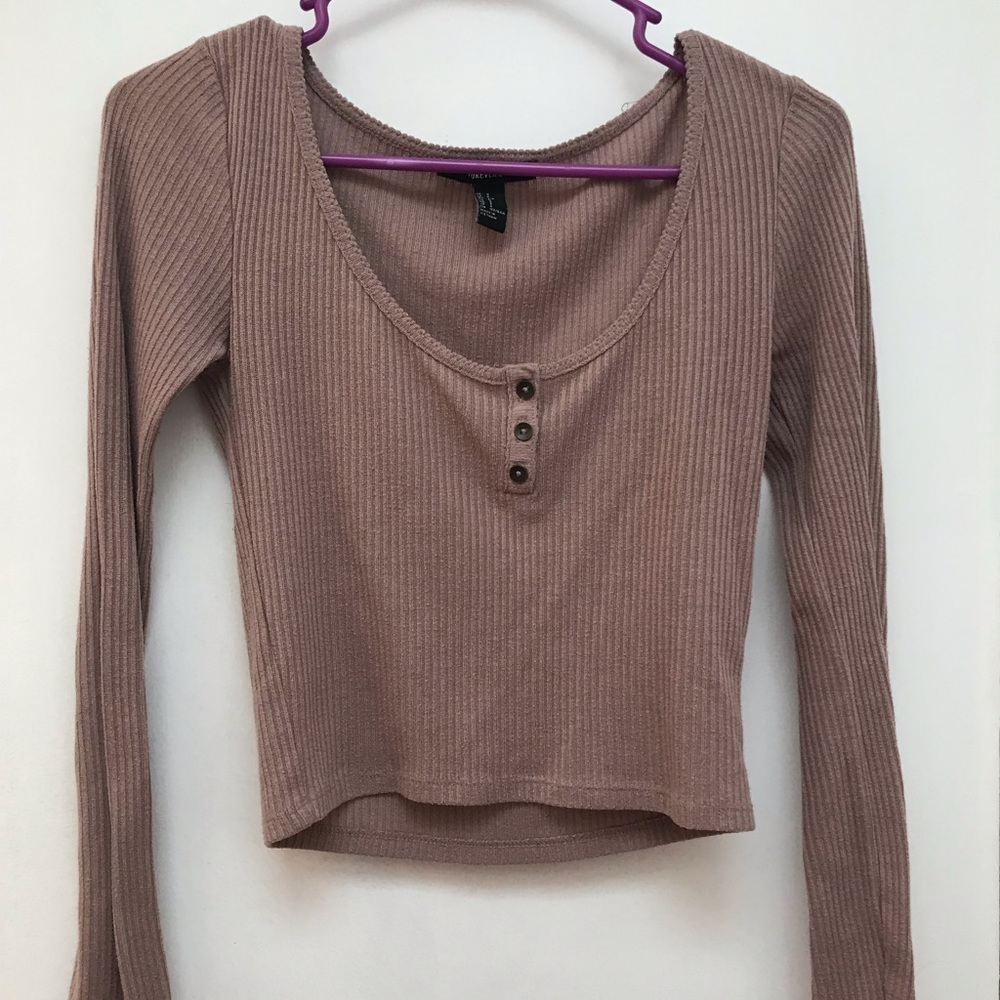 Ribbed Longsleeve Crop Top